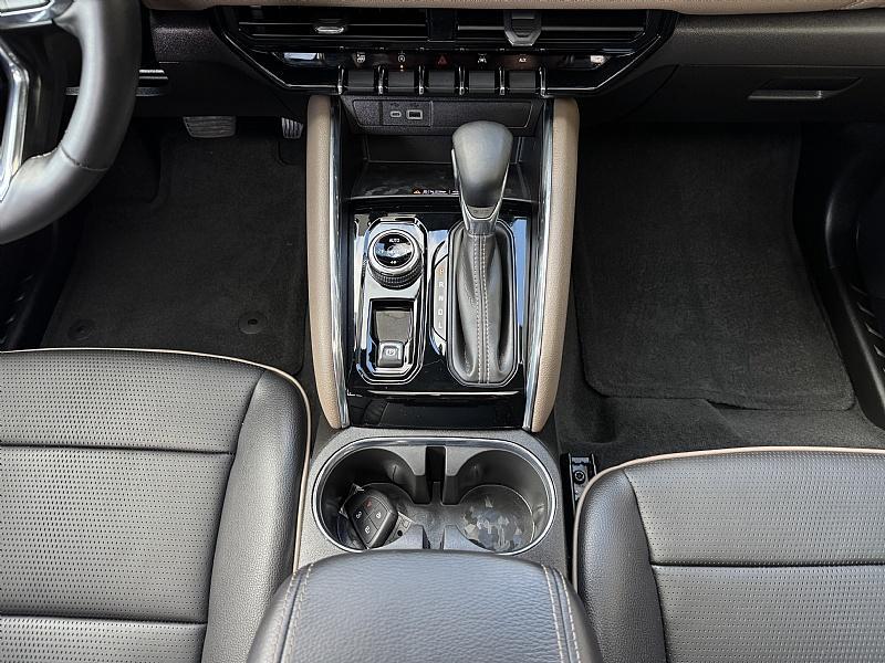 used 2024 GMC Canyon car, priced at $51,989
