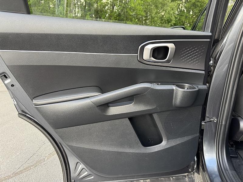 used 2022 Kia Sorento car, priced at $26,989