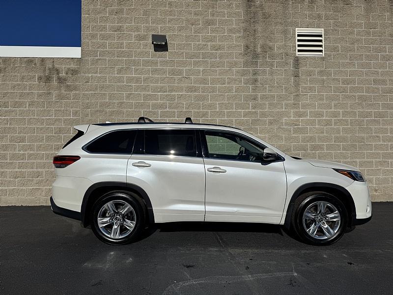 used 2017 Toyota Highlander car, priced at $16,989