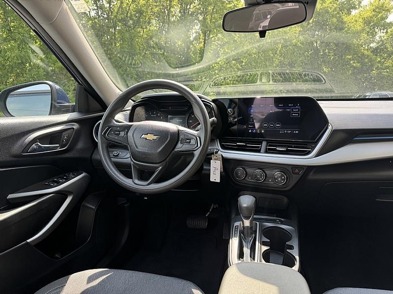 used 2024 Chevrolet Trax car, priced at $23,989
