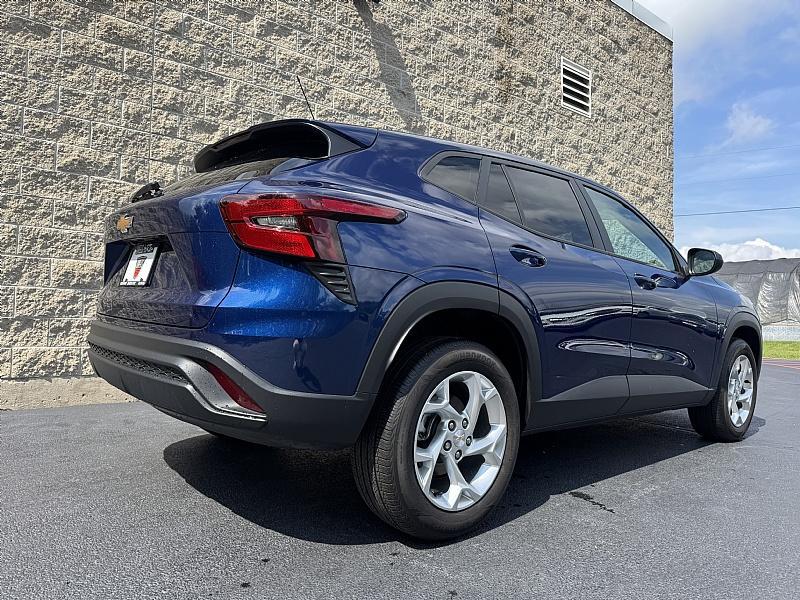 used 2024 Chevrolet Trax car, priced at $23,989