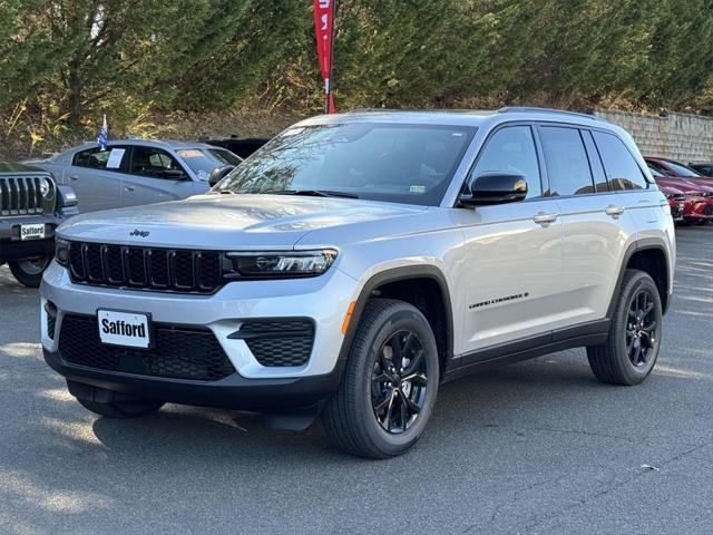 new 2025 Jeep Grand Cherokee car, priced at $40,777