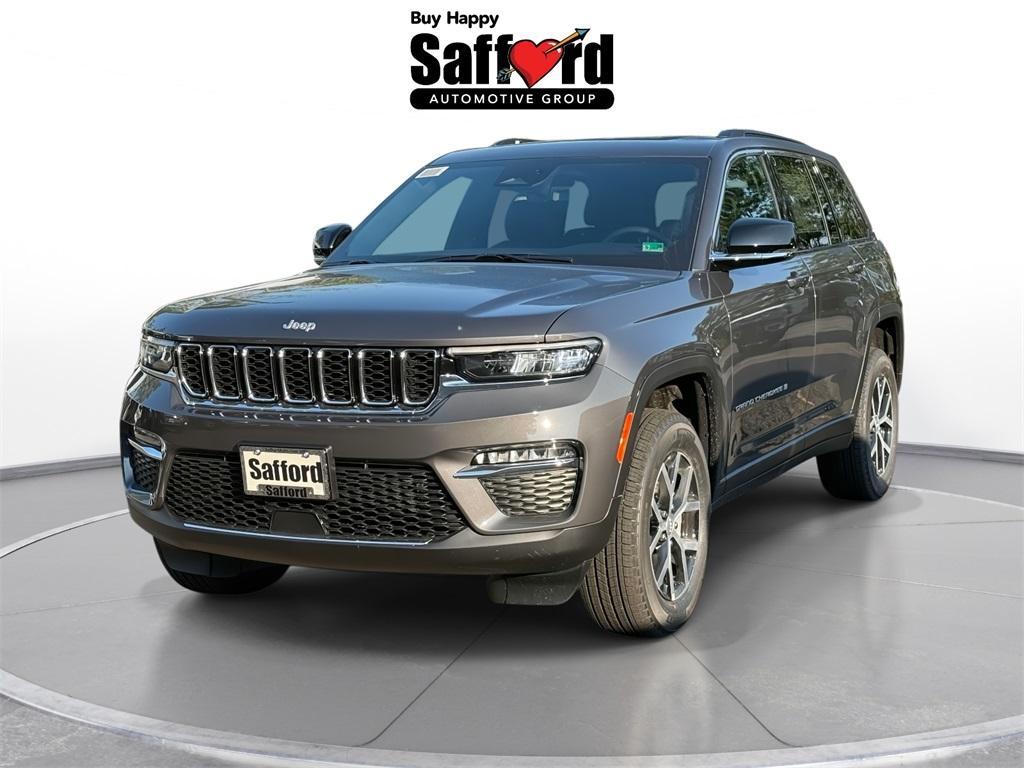 new 2025 Jeep Grand Cherokee car, priced at $41,508