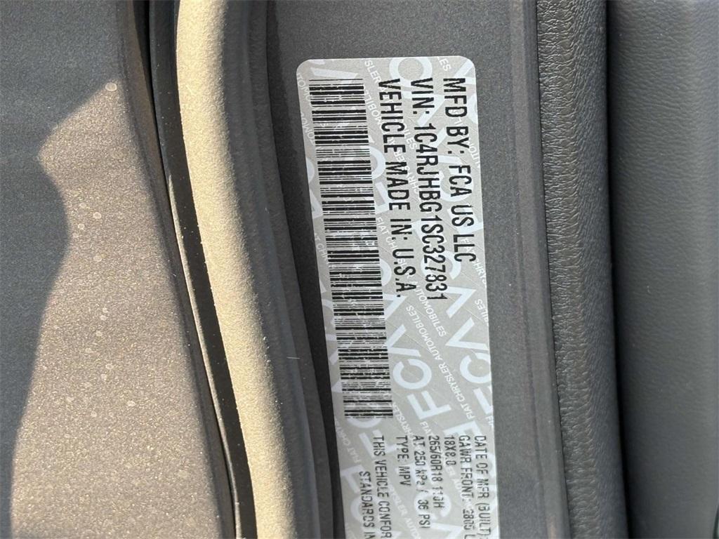 new 2025 Jeep Grand Cherokee car, priced at $41,508