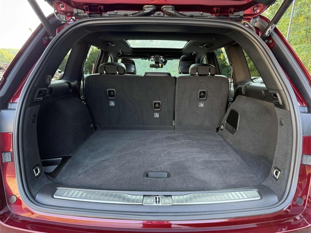 used 2022 Jeep Grand Cherokee car, priced at $39,000