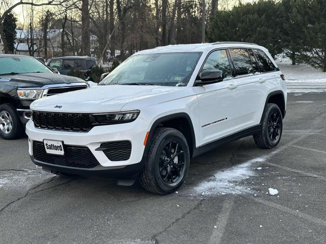 new 2025 Jeep Grand Cherokee car, priced at $39,345