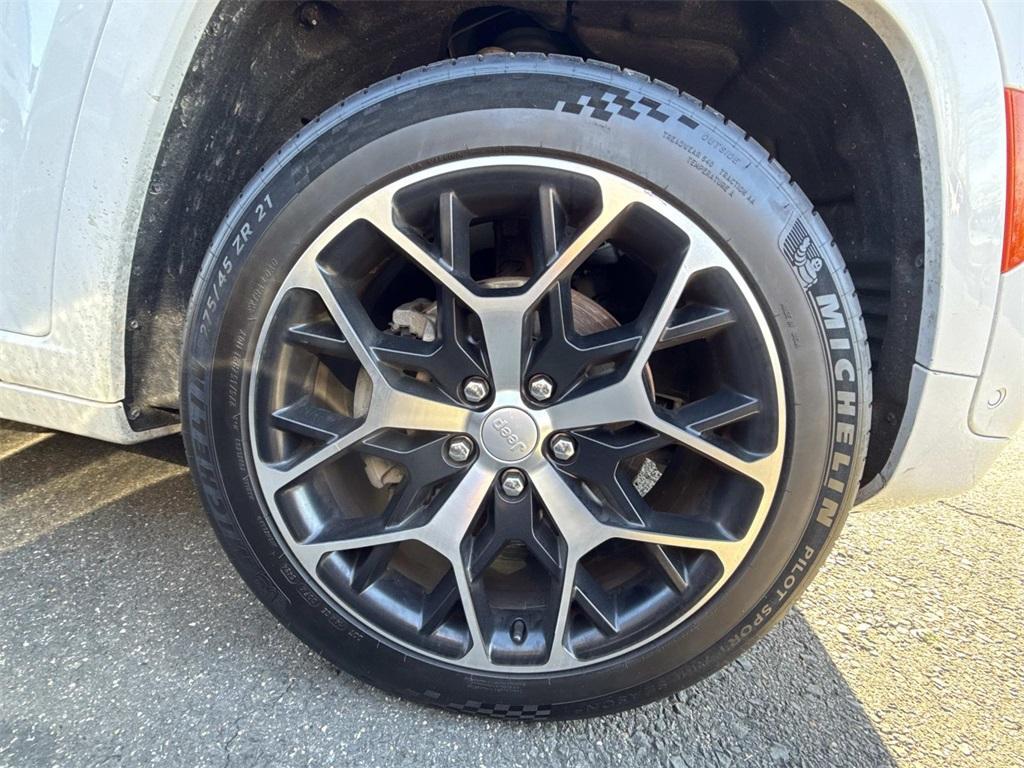 used 2022 Jeep Grand Cherokee car, priced at $37,453