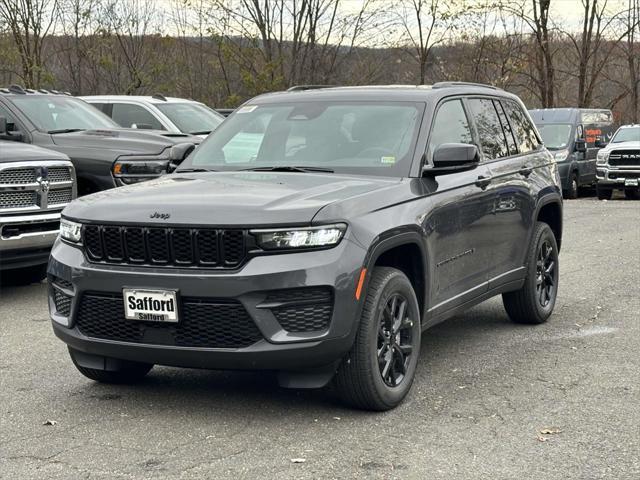 new 2025 Jeep Grand Cherokee car, priced at $39,881