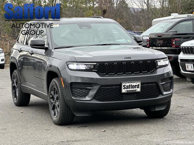 new 2025 Jeep Grand Cherokee car, priced at $39,881