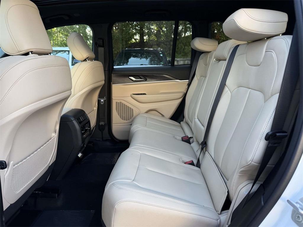 new 2025 Jeep Grand Cherokee car, priced at $42,341