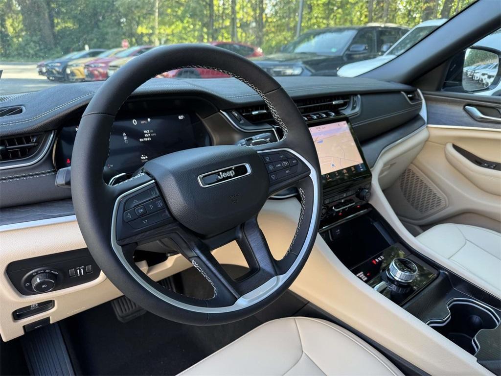 new 2025 Jeep Grand Cherokee car, priced at $42,341