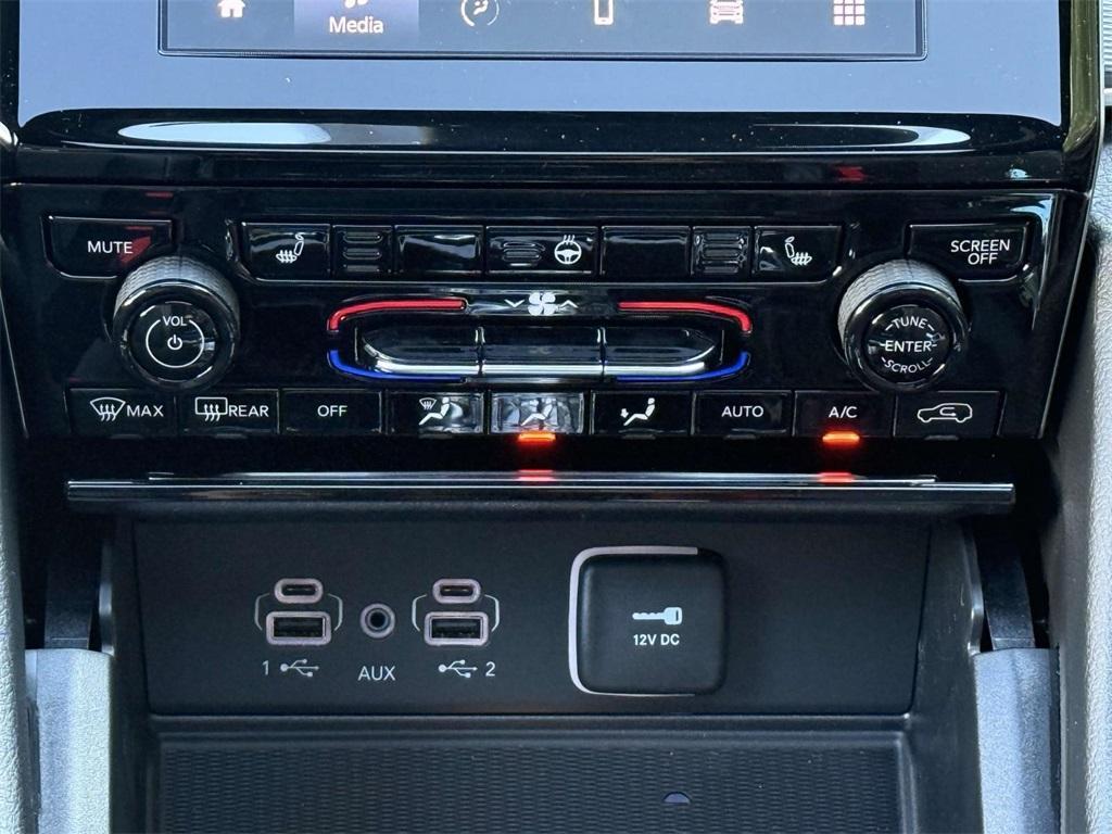 new 2025 Jeep Grand Cherokee car, priced at $41,354