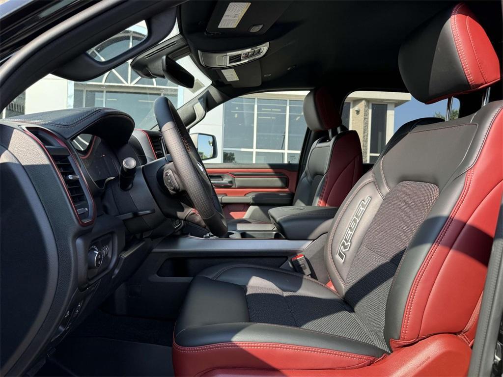 new 2025 Ram 1500 car, priced at $53,287
