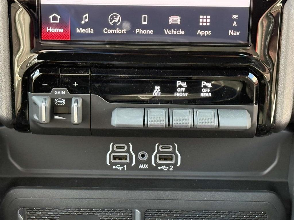 new 2025 Ram 1500 car, priced at $53,287