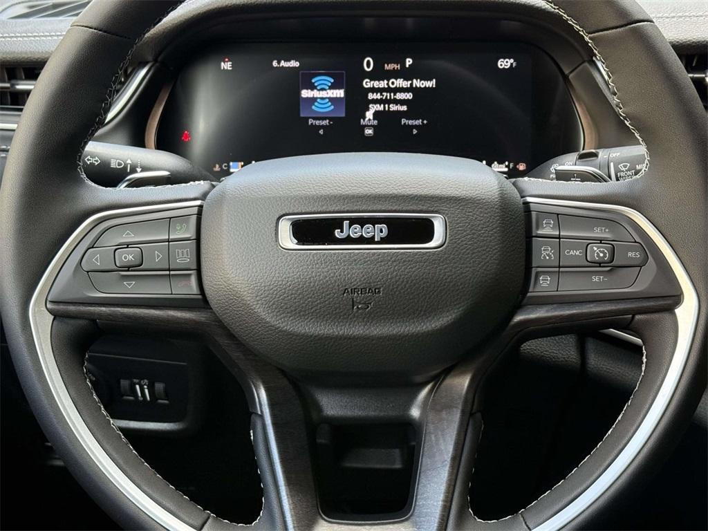 new 2025 Jeep Grand Cherokee L car, priced at $47,177