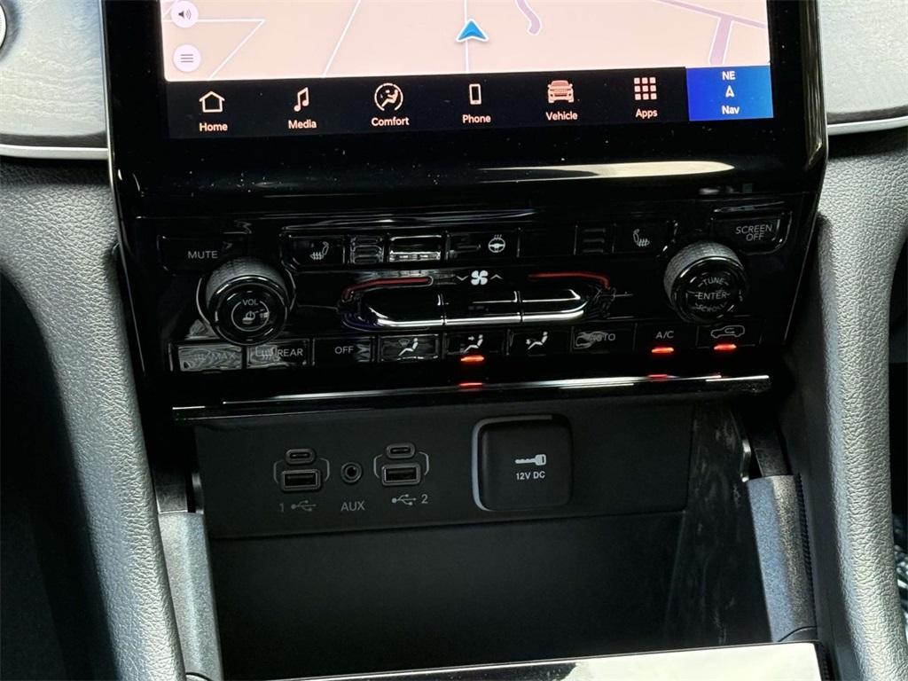 new 2025 Jeep Grand Cherokee L car, priced at $47,177