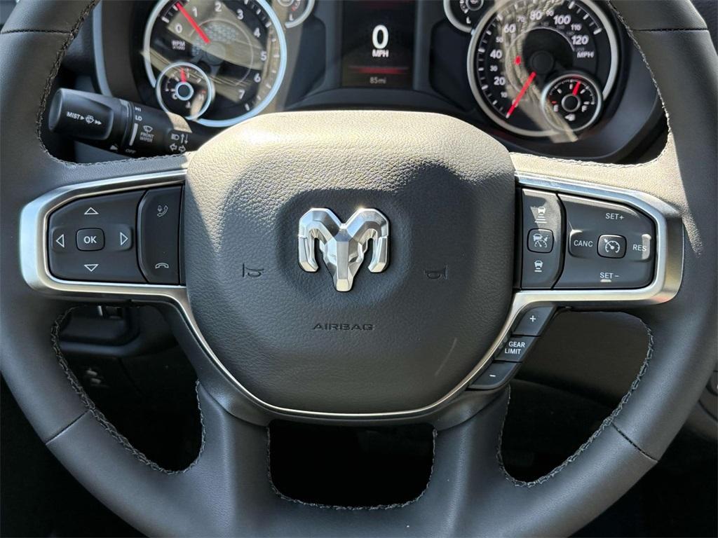 new 2025 Ram 1500 car, priced at $47,592