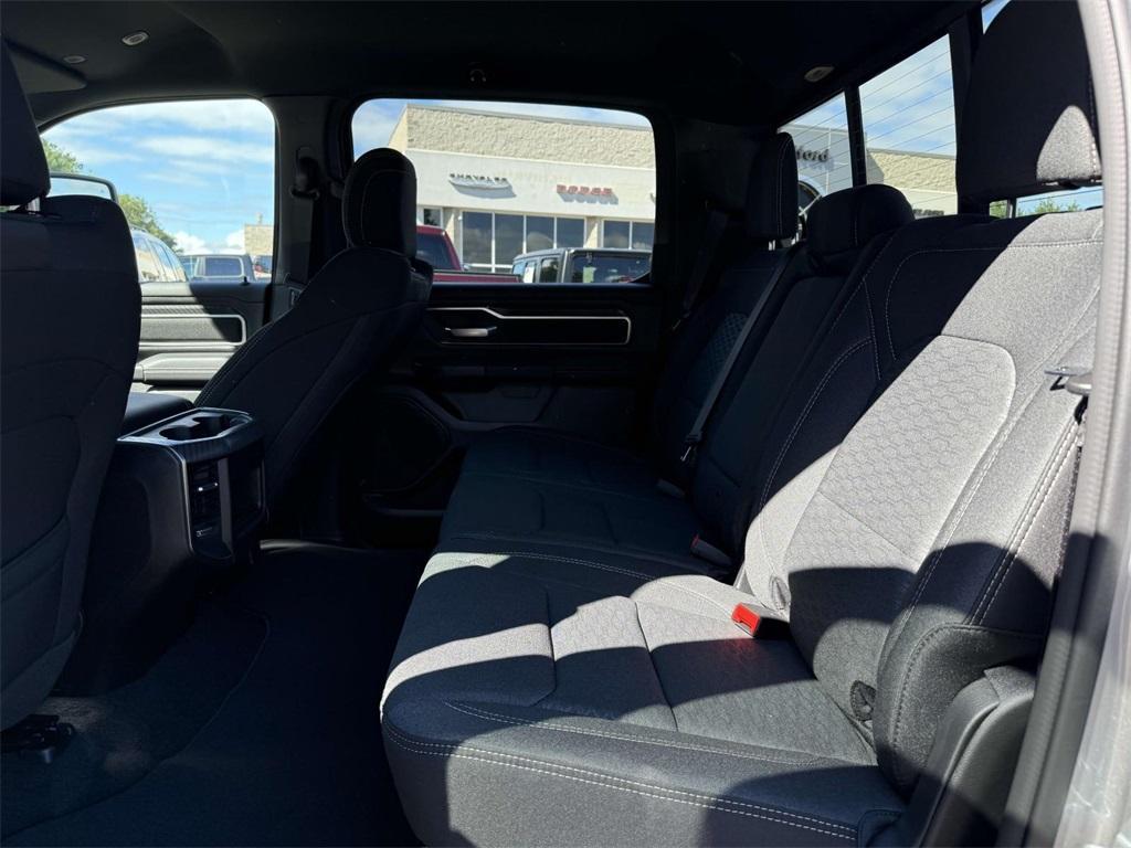 new 2025 Ram 1500 car, priced at $47,592