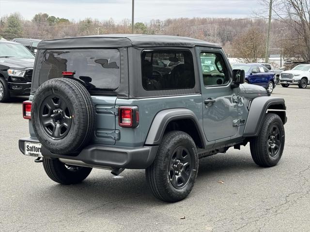 new 2025 Jeep Wrangler car, priced at $31,678