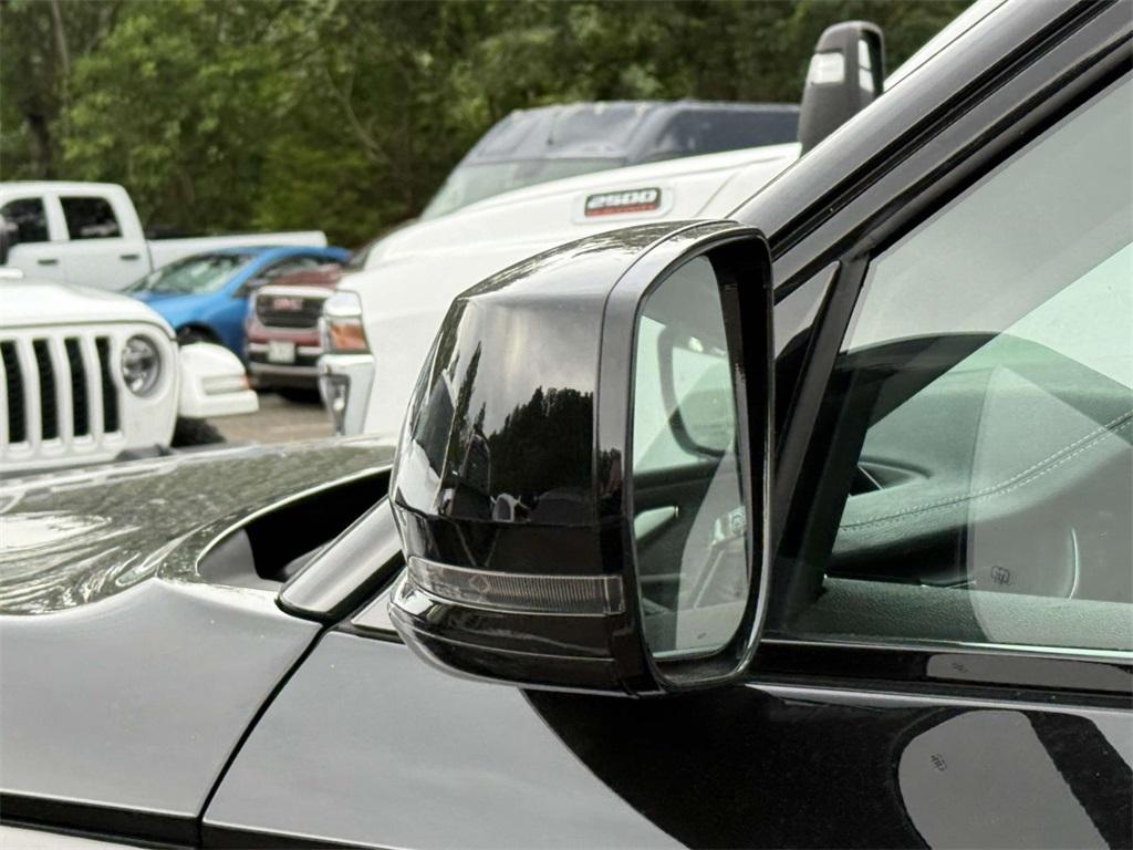 used 2023 Jeep Grand Cherokee car, priced at $37,581