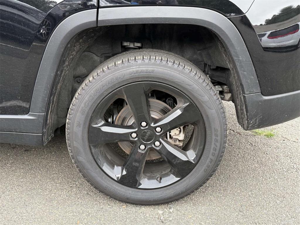 used 2023 Jeep Grand Cherokee car, priced at $37,581