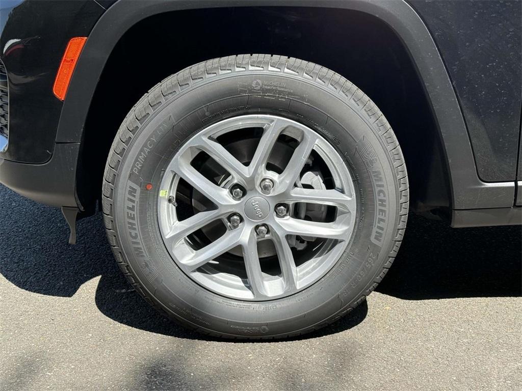 new 2025 Jeep Grand Cherokee car, priced at $37,103