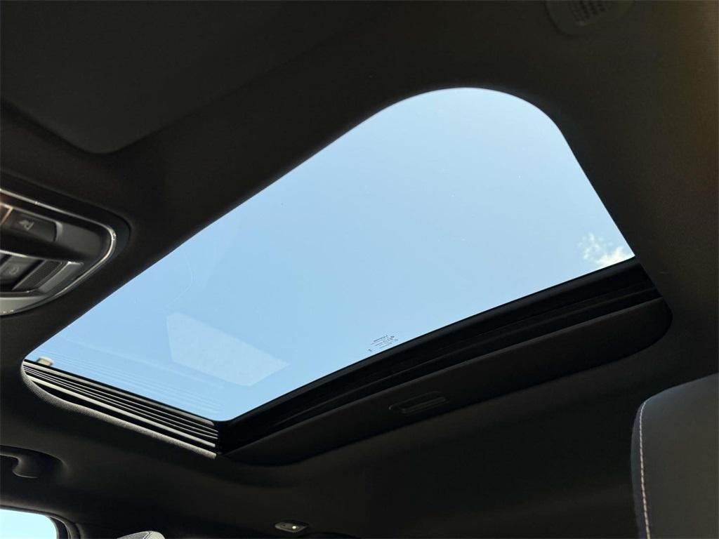 new 2025 Jeep Grand Cherokee car, priced at $37,103