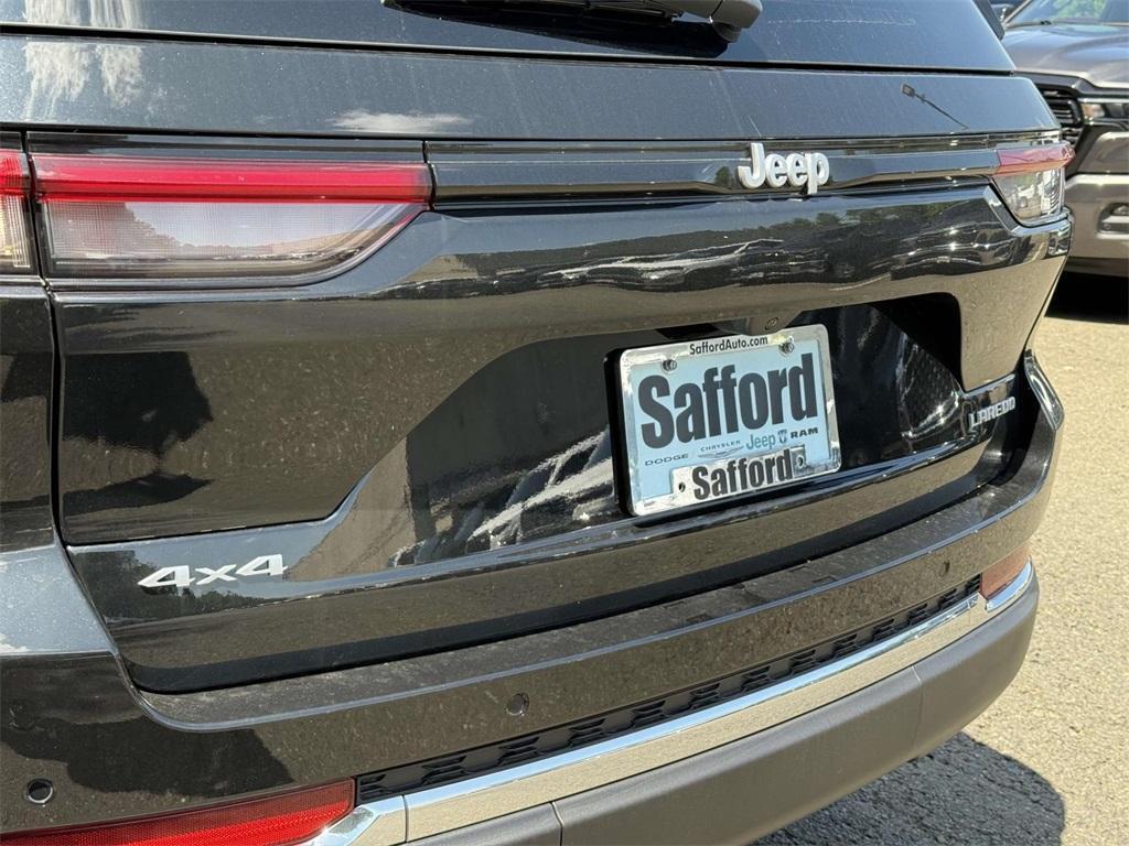 new 2025 Jeep Grand Cherokee car, priced at $37,103