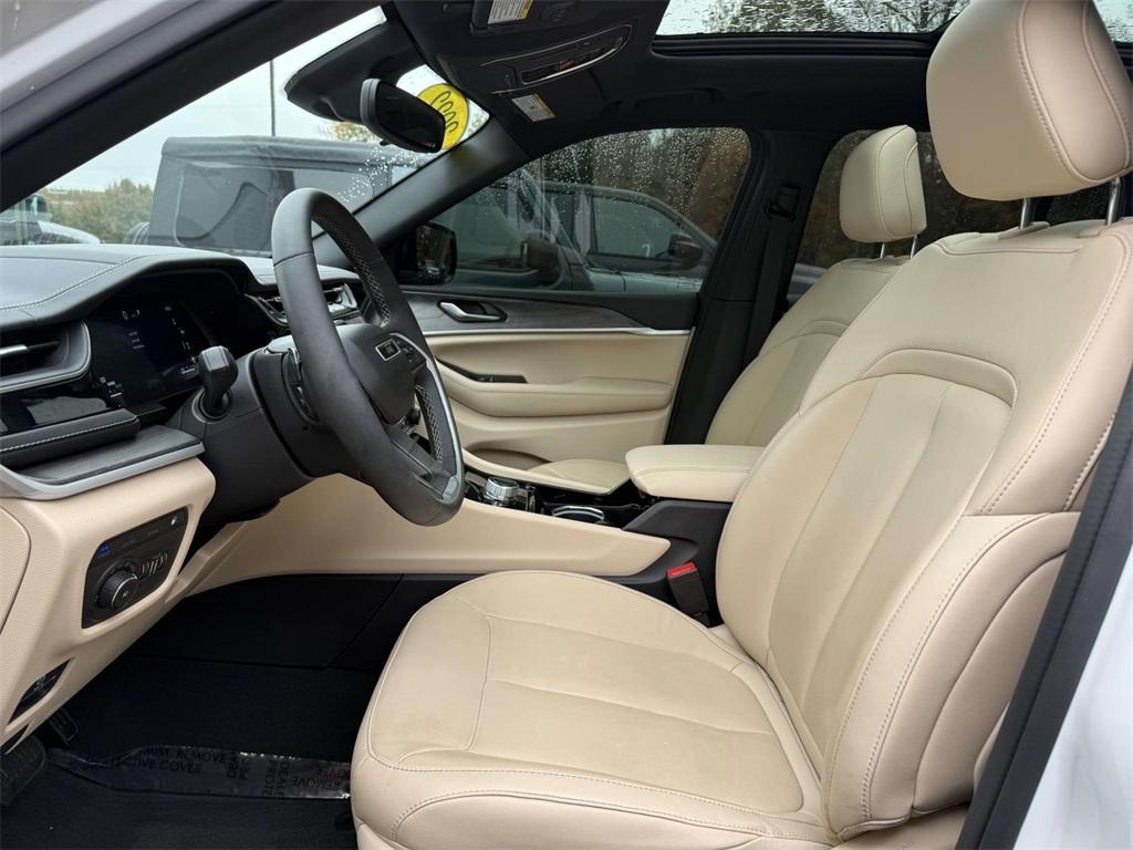 used 2022 Jeep Grand Cherokee 4xe car, priced at $28,500