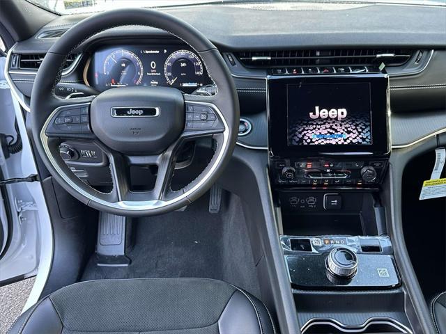 new 2025 Jeep Grand Cherokee car, priced at $37,818