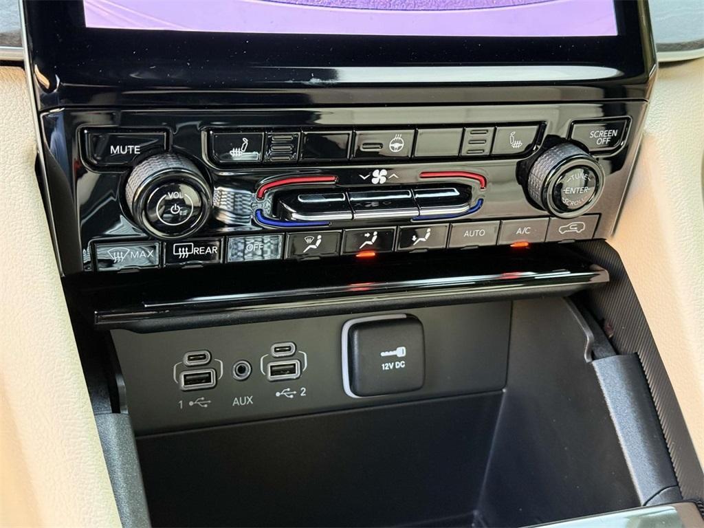 new 2025 Jeep Grand Cherokee car, priced at $44,466