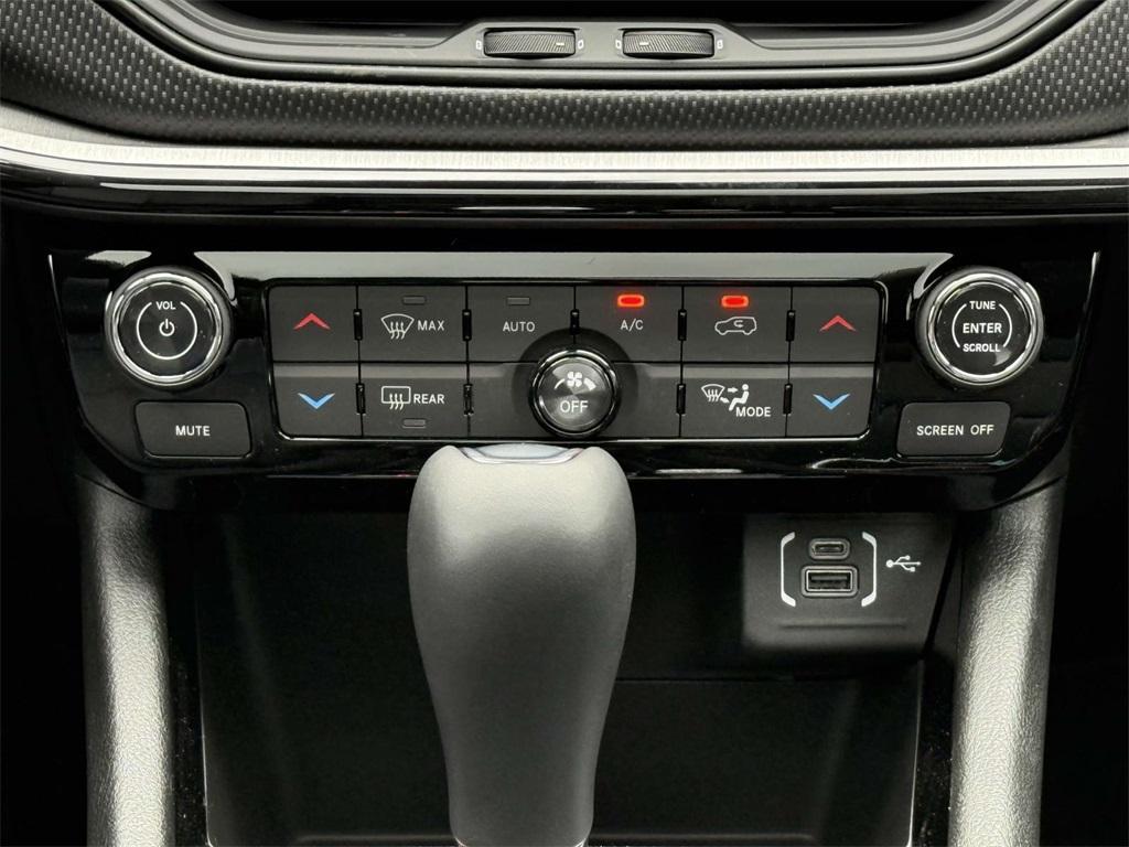 new 2025 Jeep Compass car, priced at $32,156