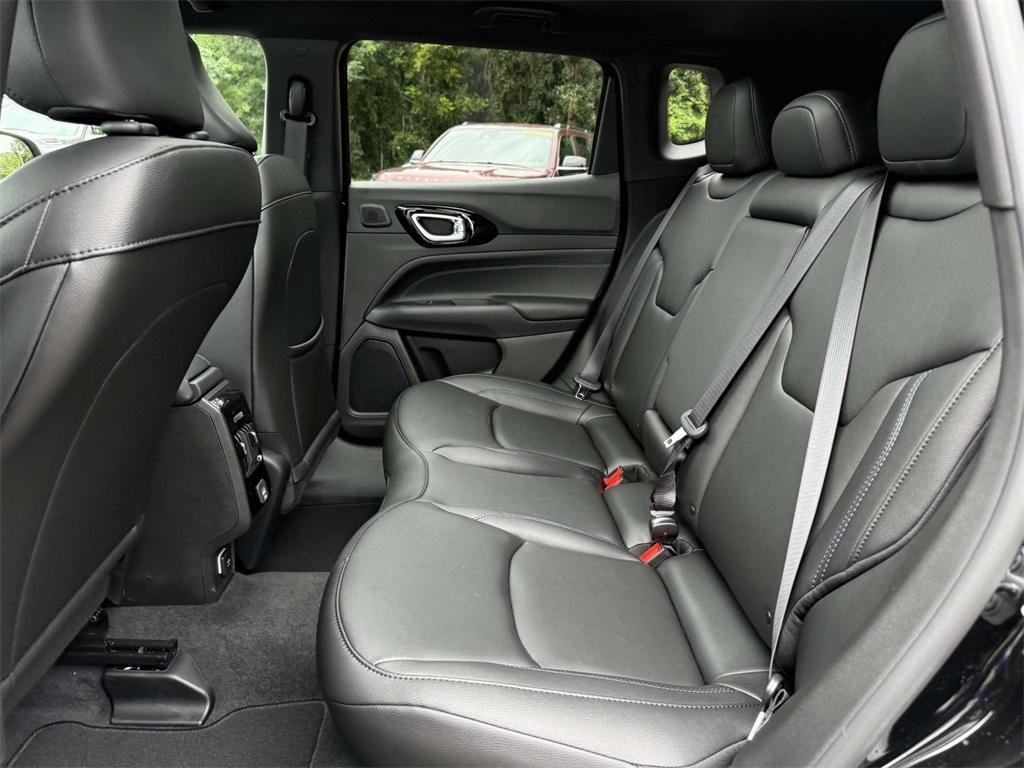 new 2025 Jeep Compass car, priced at $32,156
