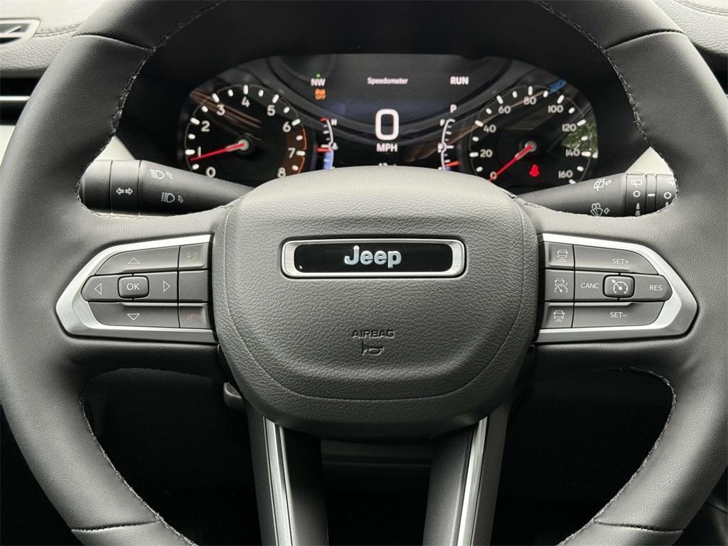 new 2025 Jeep Compass car, priced at $30,006