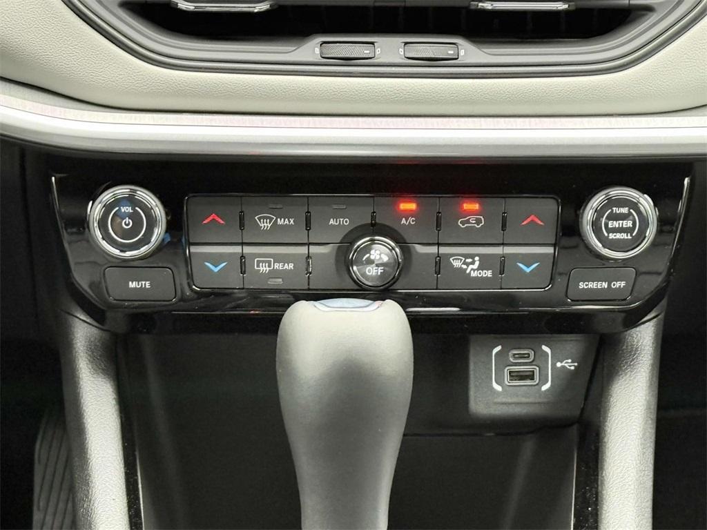 new 2025 Jeep Compass car, priced at $30,006