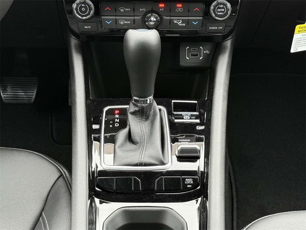 new 2025 Jeep Compass car, priced at $30,006