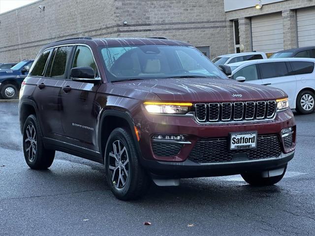 new 2025 Jeep Grand Cherokee car, priced at $43,303