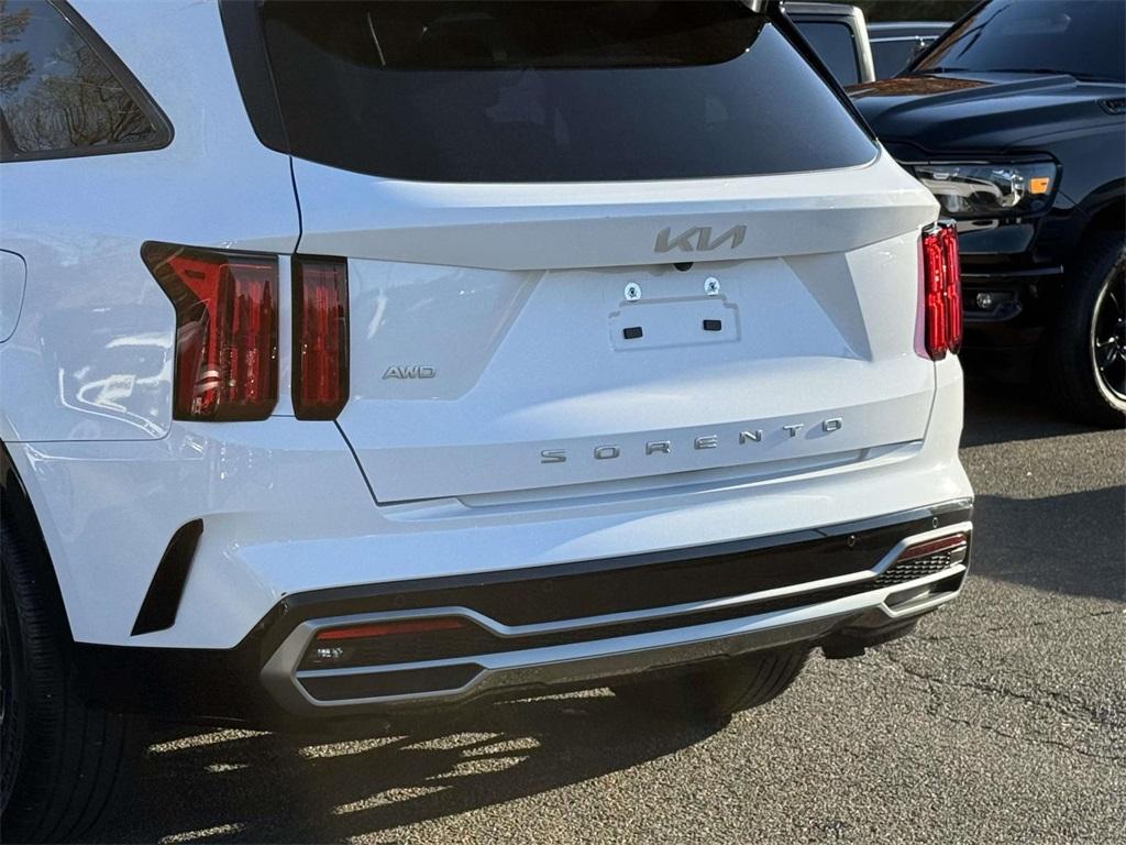 used 2022 Kia Sorento car, priced at $29,609