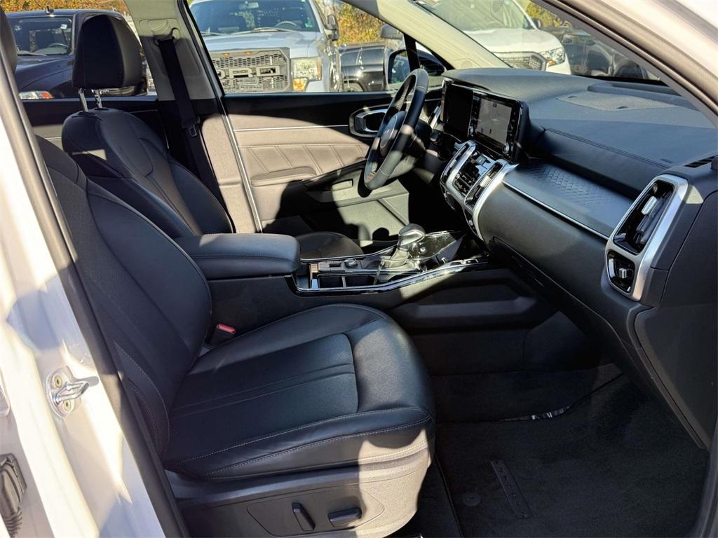 used 2022 Kia Sorento car, priced at $29,609