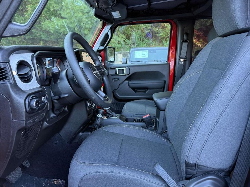 new 2025 Jeep Wrangler car, priced at $32,654