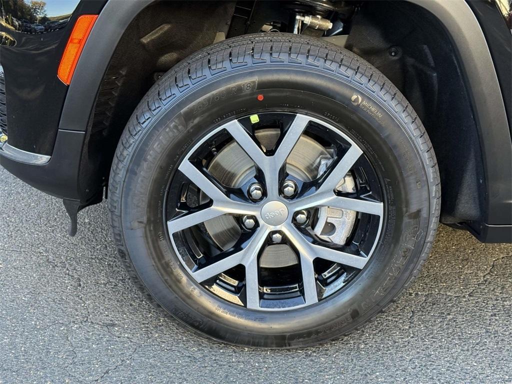 new 2025 Jeep Grand Cherokee L car, priced at $44,677