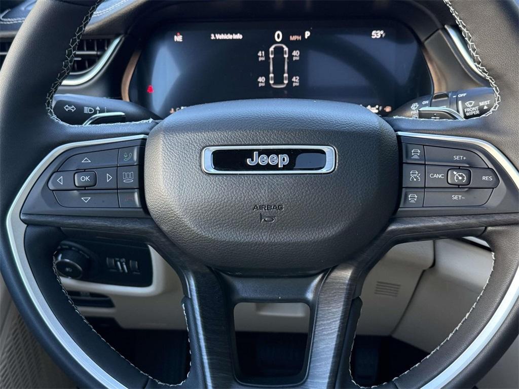 new 2025 Jeep Grand Cherokee L car, priced at $44,677