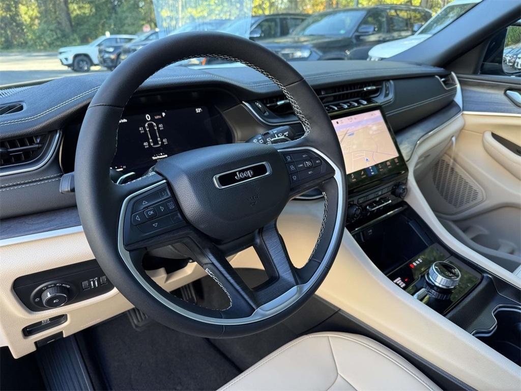 new 2025 Jeep Grand Cherokee L car, priced at $44,677