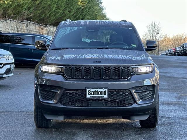 new 2025 Jeep Grand Cherokee car, priced at $39,881