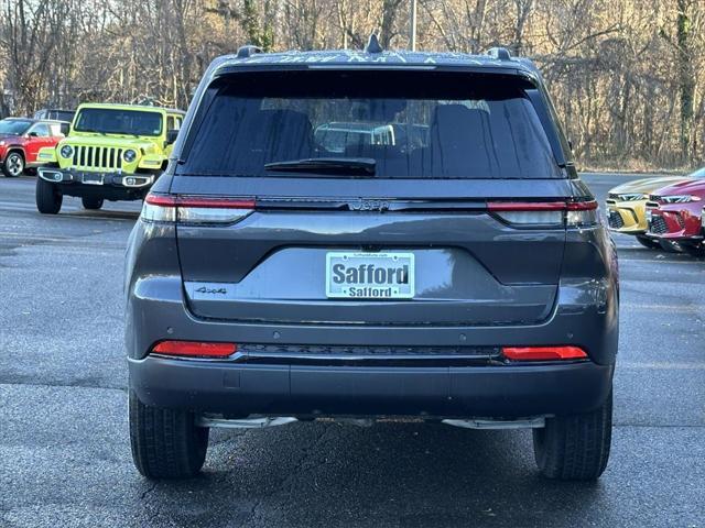 new 2025 Jeep Grand Cherokee car, priced at $39,881