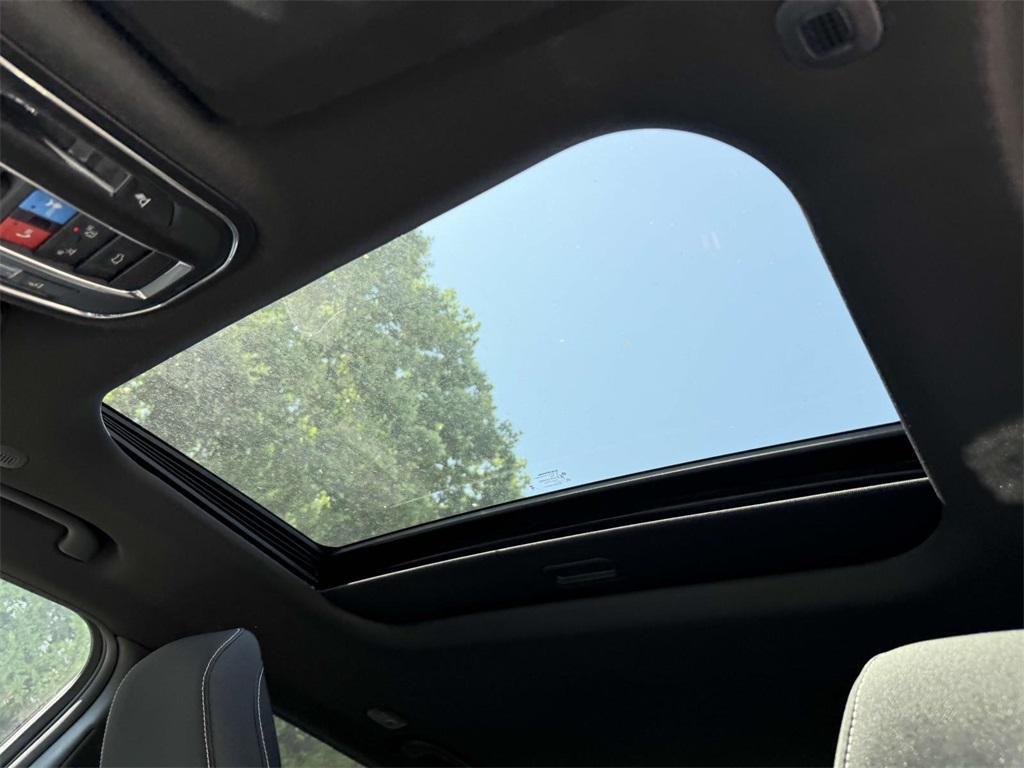 new 2025 Jeep Grand Cherokee car, priced at $37,103