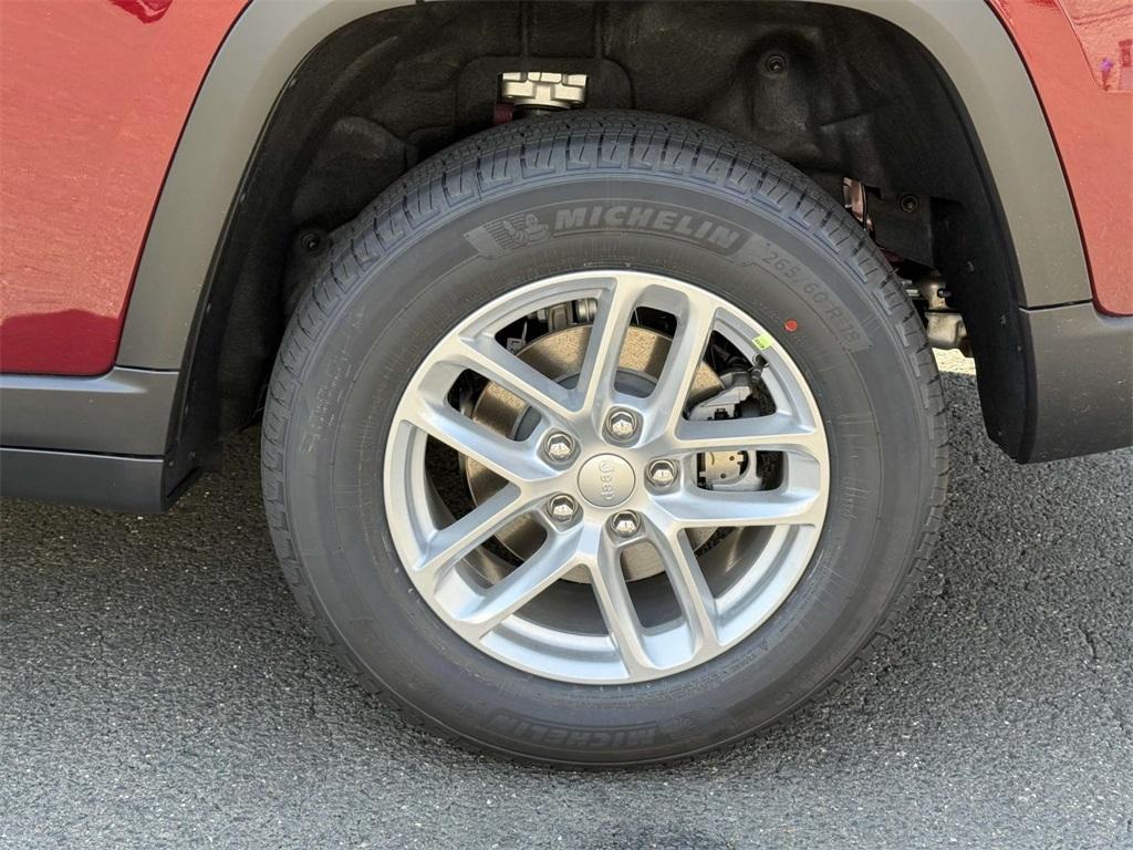 new 2025 Jeep Grand Cherokee car, priced at $37,103
