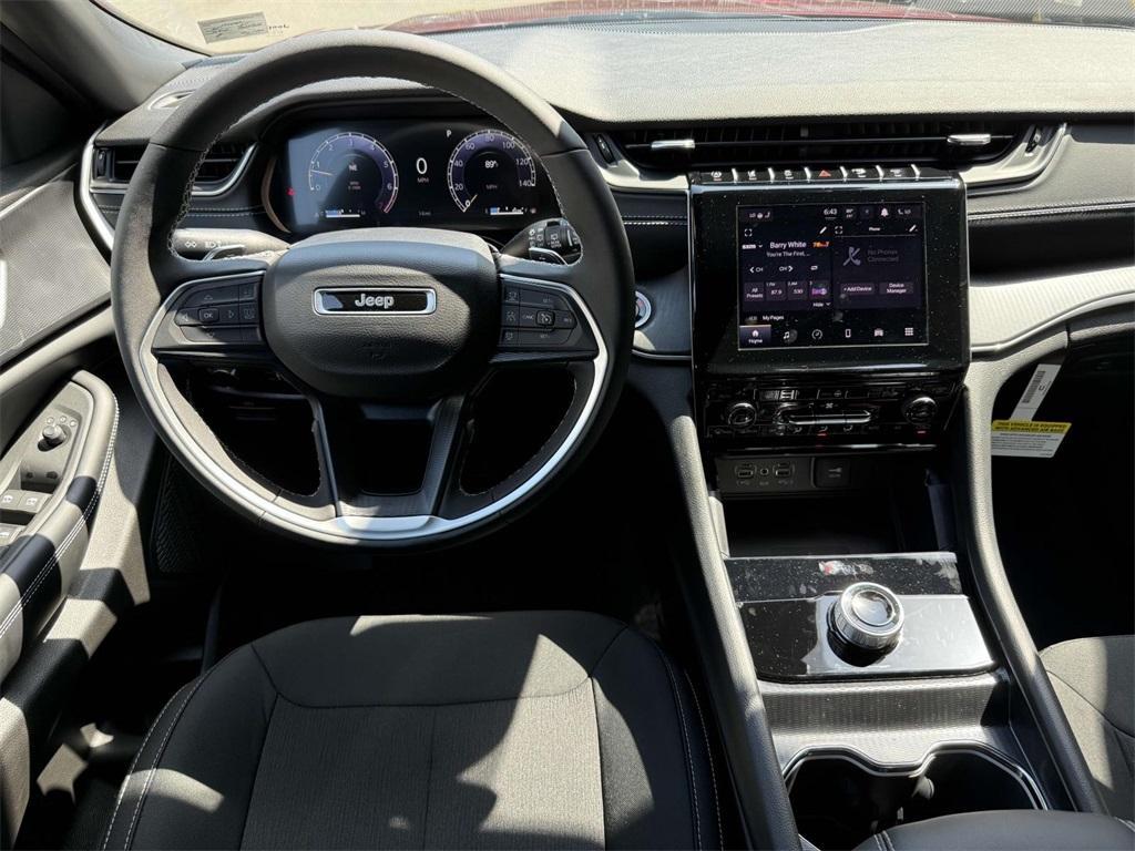 new 2025 Jeep Grand Cherokee car, priced at $37,103