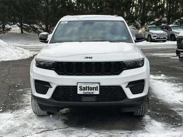 new 2025 Jeep Grand Cherokee car, priced at $40,241