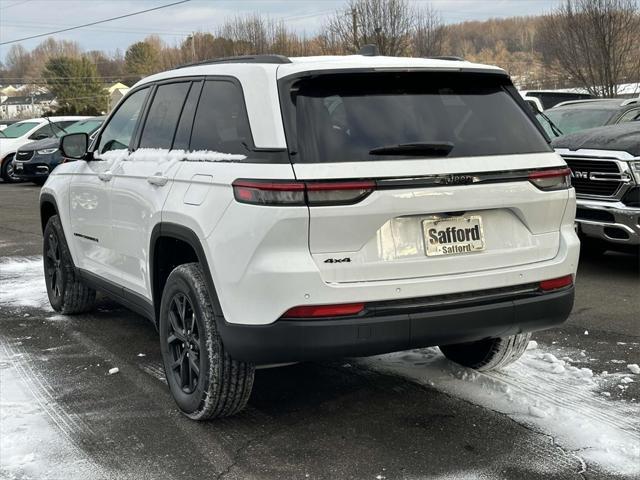 new 2025 Jeep Grand Cherokee car, priced at $40,241